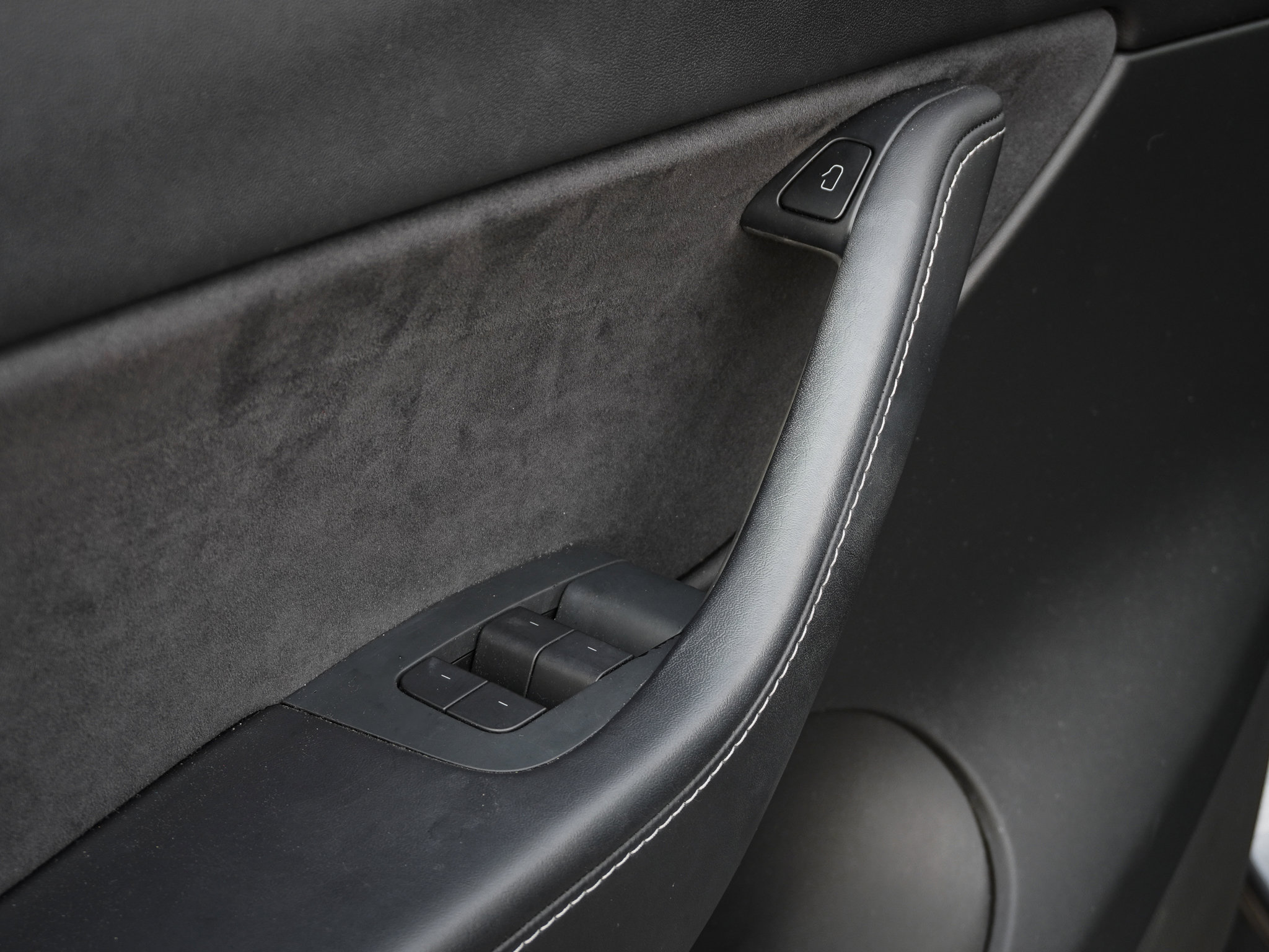 Used 2021 Tesla Model Y Long Range image 15