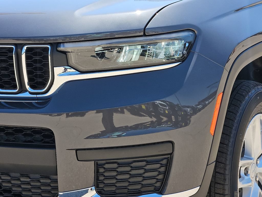 New 2026 Jeep Grand Cherokee L 4WD image 8