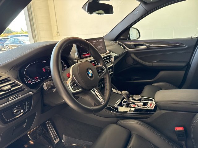 Used 2025 BMW X4 M w/ Premium Package image 21