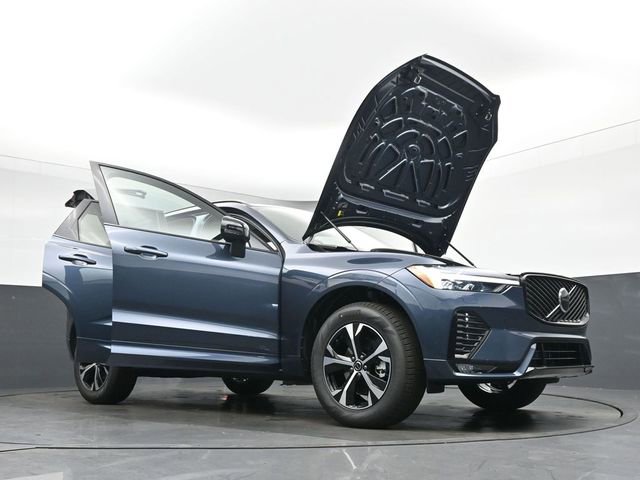 New 2026 Volvo XC60 B5 Core w/ Climate Package image 55