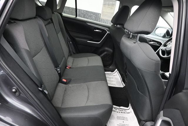 Used 2022 Toyota RAV4 XLE AWD/4WD image 6