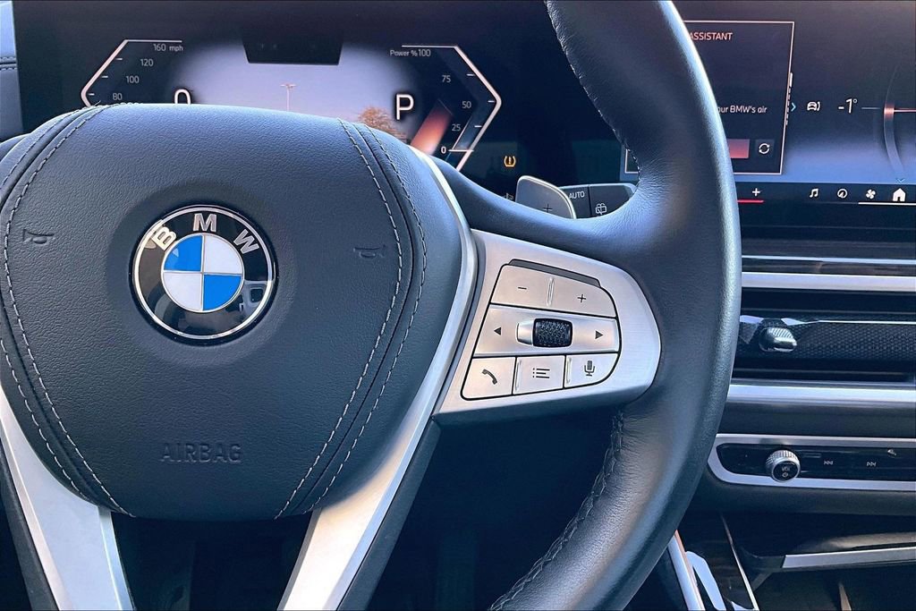 Used 2024 BMW X7 xDrive40i image 27