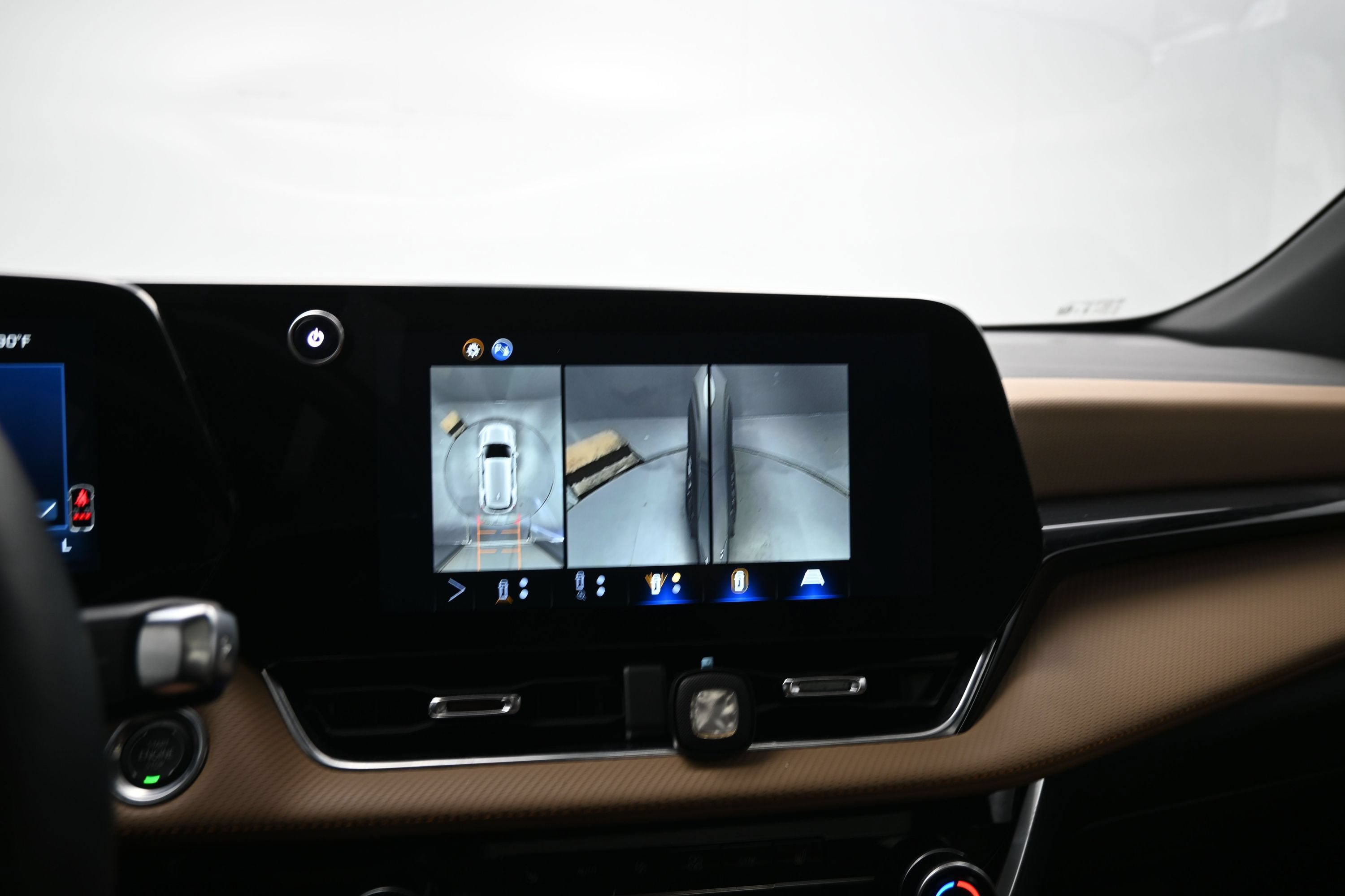 Used 2026 Chevrolet Equinox ACTIV w/ Safety and Technology Package AWD/4WD image 18