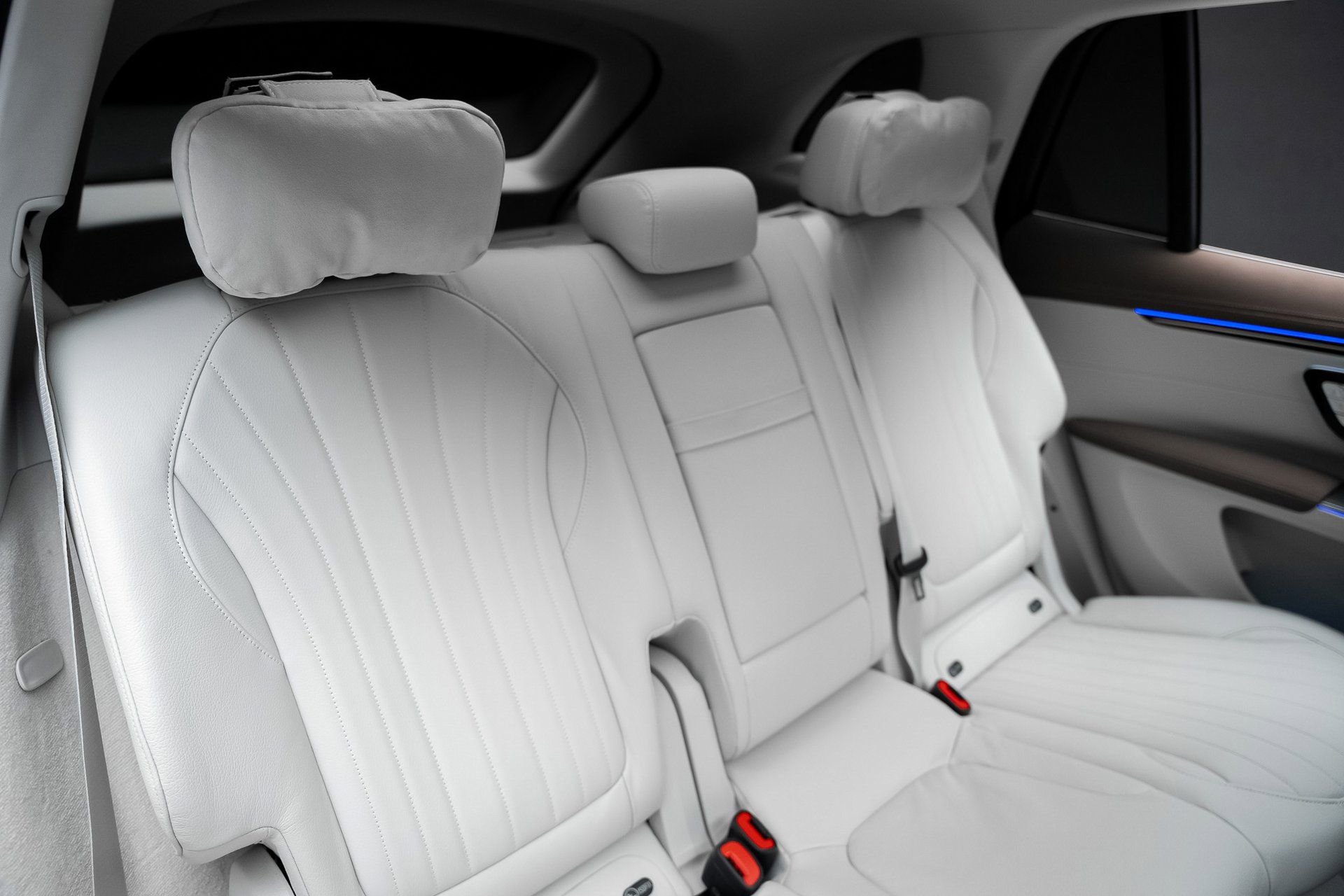 Used 2023 Mercedes-Benz EQS 450+ 4MATIC SUV w/ AMG Line Exterior Package image 62