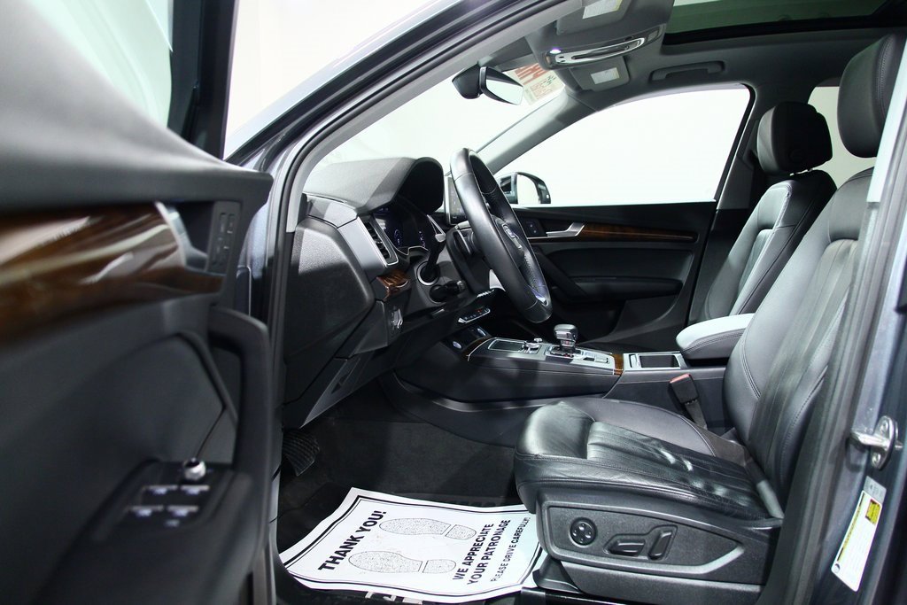 Used 2018 Audi Q5 2.0T Premium Plus w/ Premium Plus Package image 4