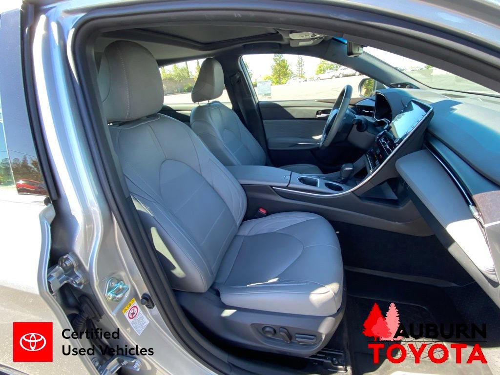 Certified 2019 Toyota Avalon Limited w/ Advanced Safety Package FWD image 14