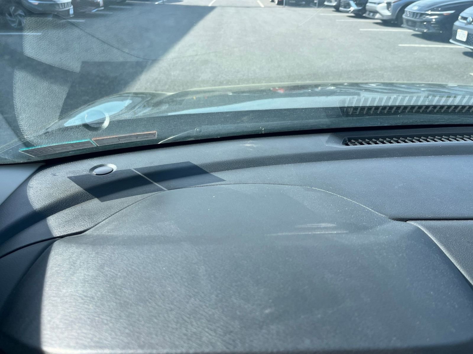 Used 2025 Nissan Sentra SV FWD image 33