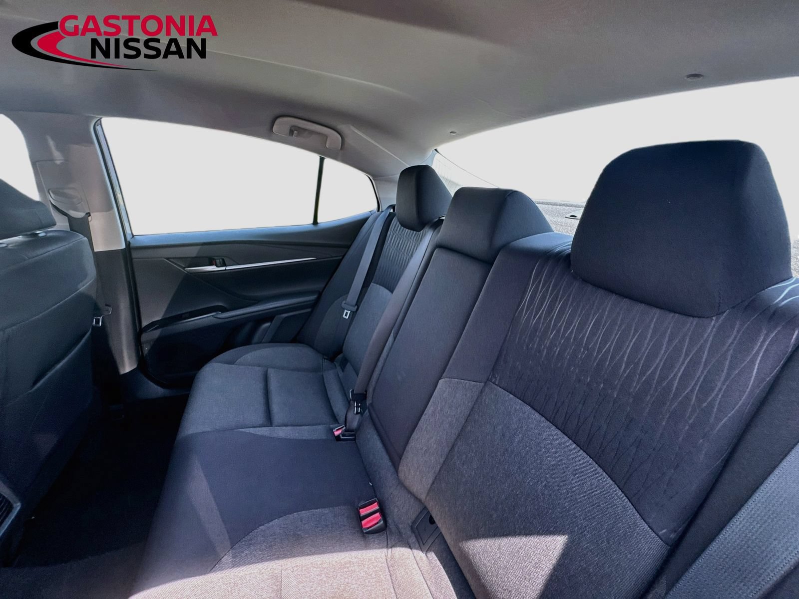 Used 2025 Toyota Camry LE FWD image 30