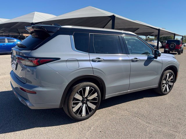 Used 2026 Mitsubishi Outlander SEL FWD image 6