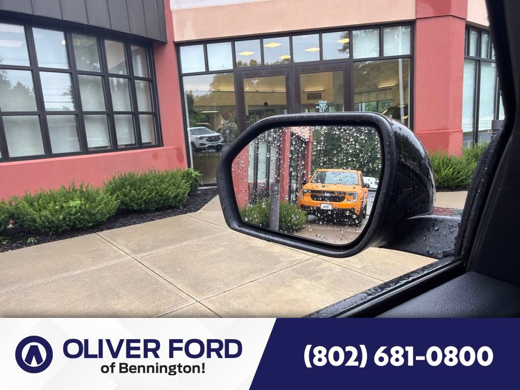 Used 2023 Ford Explorer Limited AWD/4WD image 46