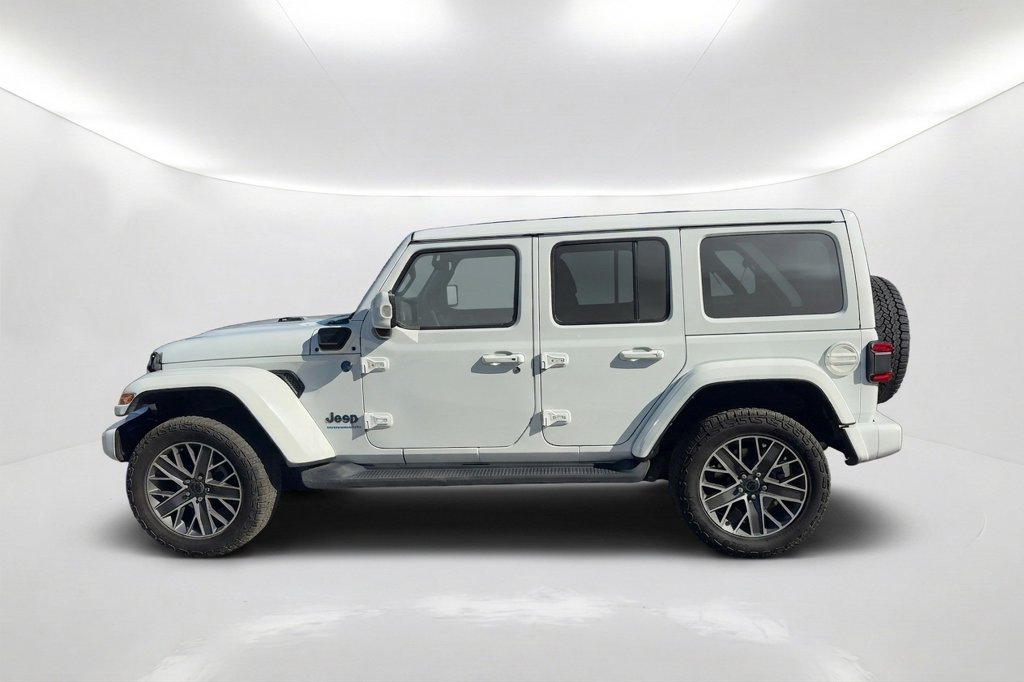 Used 2024 Jeep Wrangler High Altitude AWD/4WD image 9