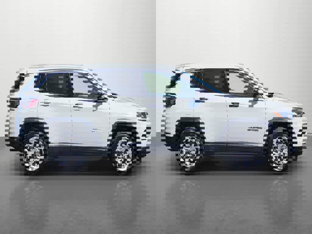 New 2025 Jeep Compass Sport image 7