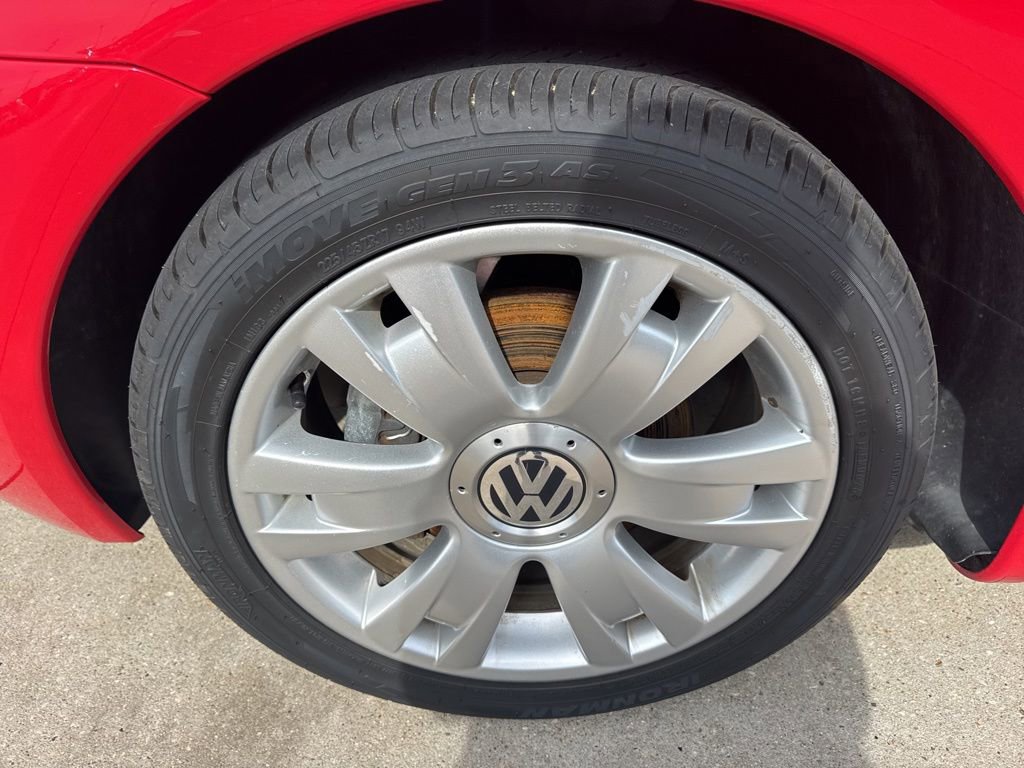Used 2003 Volkswagen Beetle GLS FWD image 5
