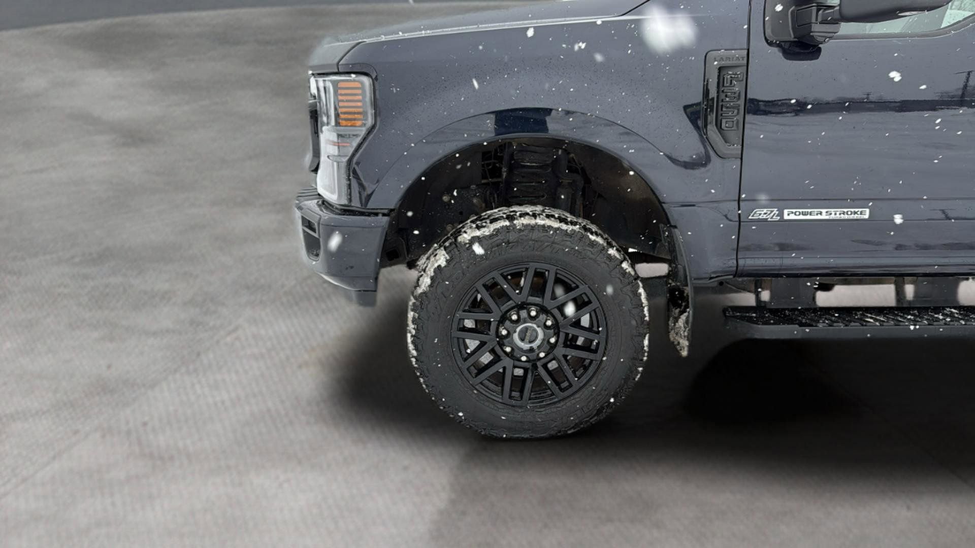 Used 2021 Ford F350 Lariat image 24