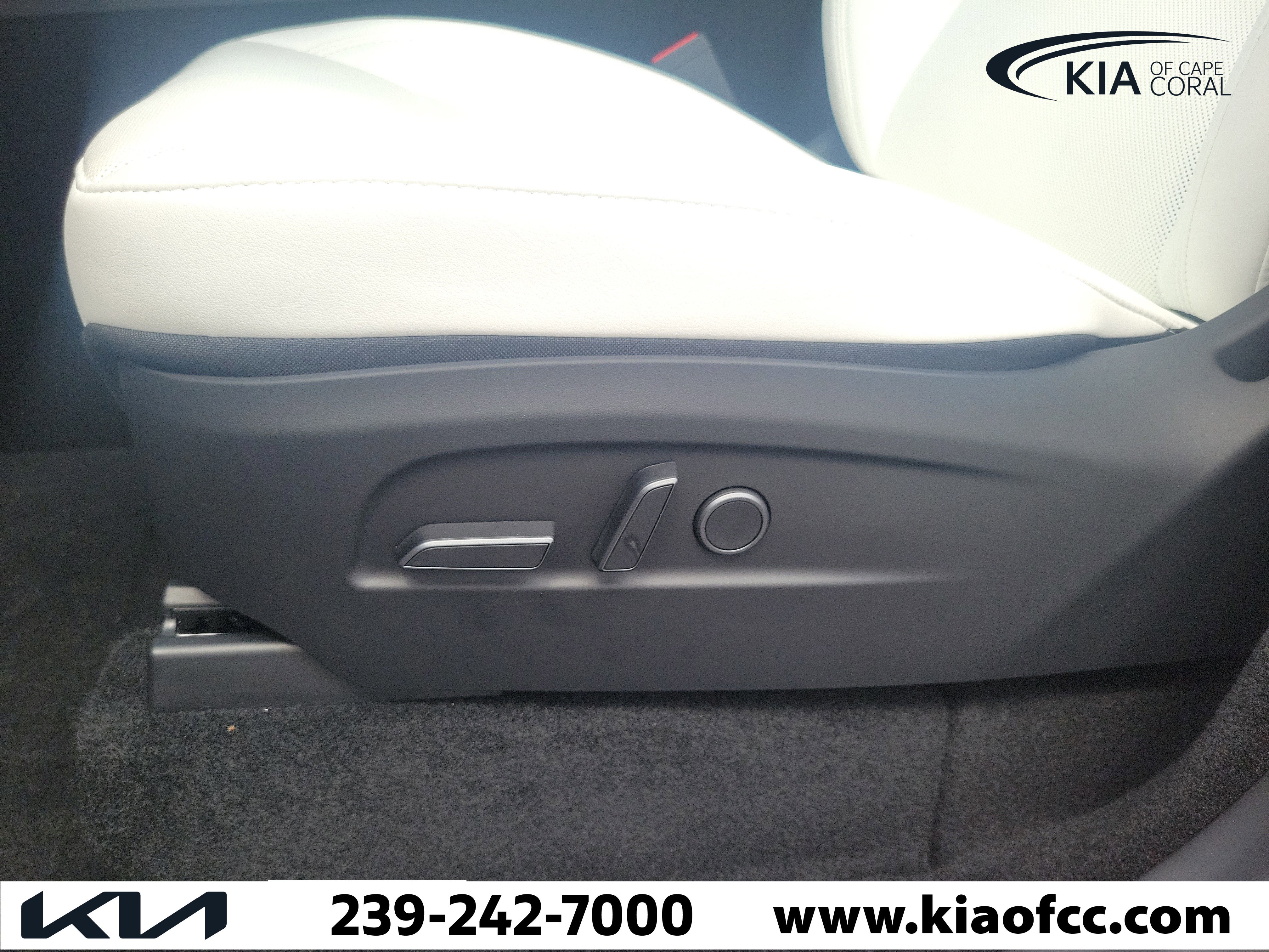 Used 2026 Tesla Model Y Long Range AWD/4WD image 24