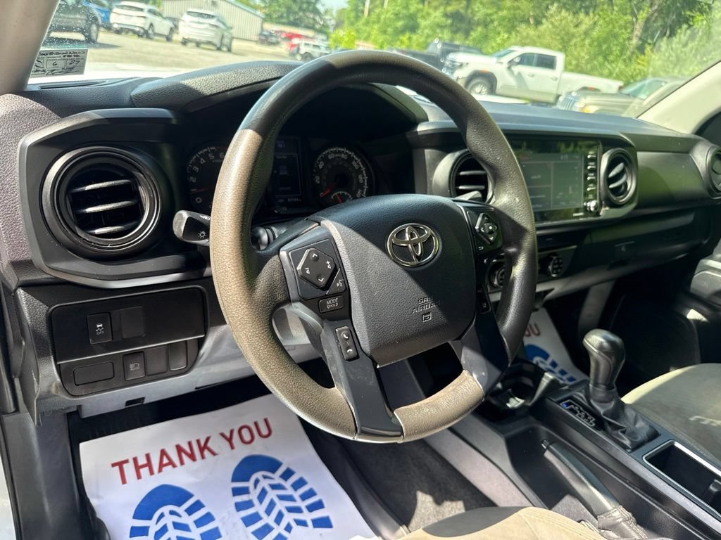 Used 2020 Toyota Tacoma SR AWD/4WD image 15