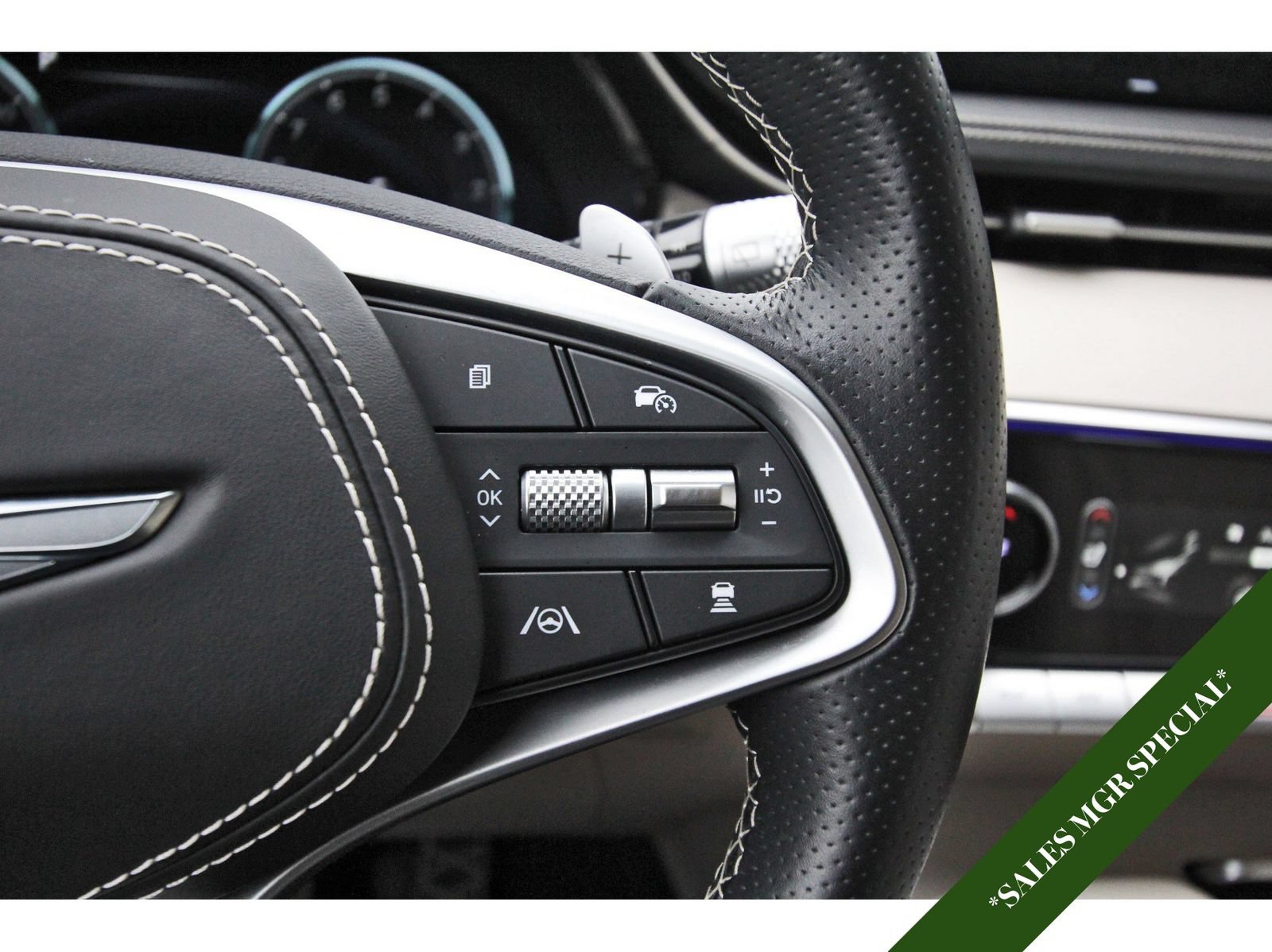 Used 2025 Genesis GV70 3.5T Sport w/ Sport Prestige Package AWD/4WD image 18