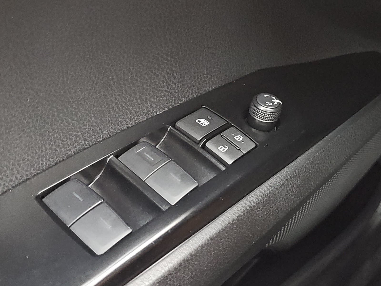 Used 2026 Toyota Camry LE FWD image 25