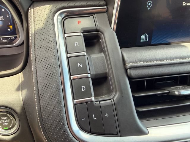 Used 2023 Chevrolet Tahoe Premier AWD/4WD image 17