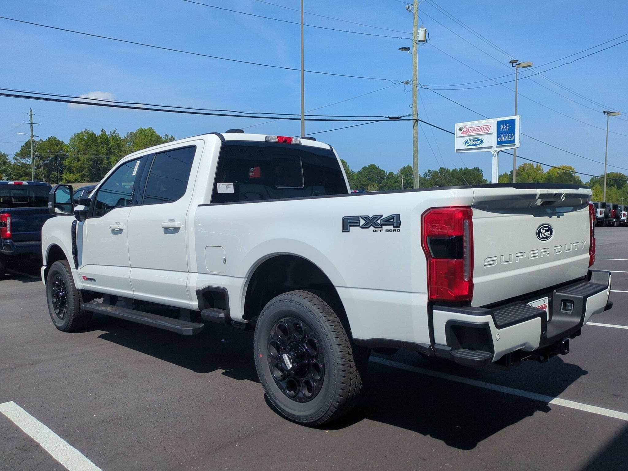 New 2027 Ford F250 Lariat w/ Black Appearance Package AWD/4WD image 9