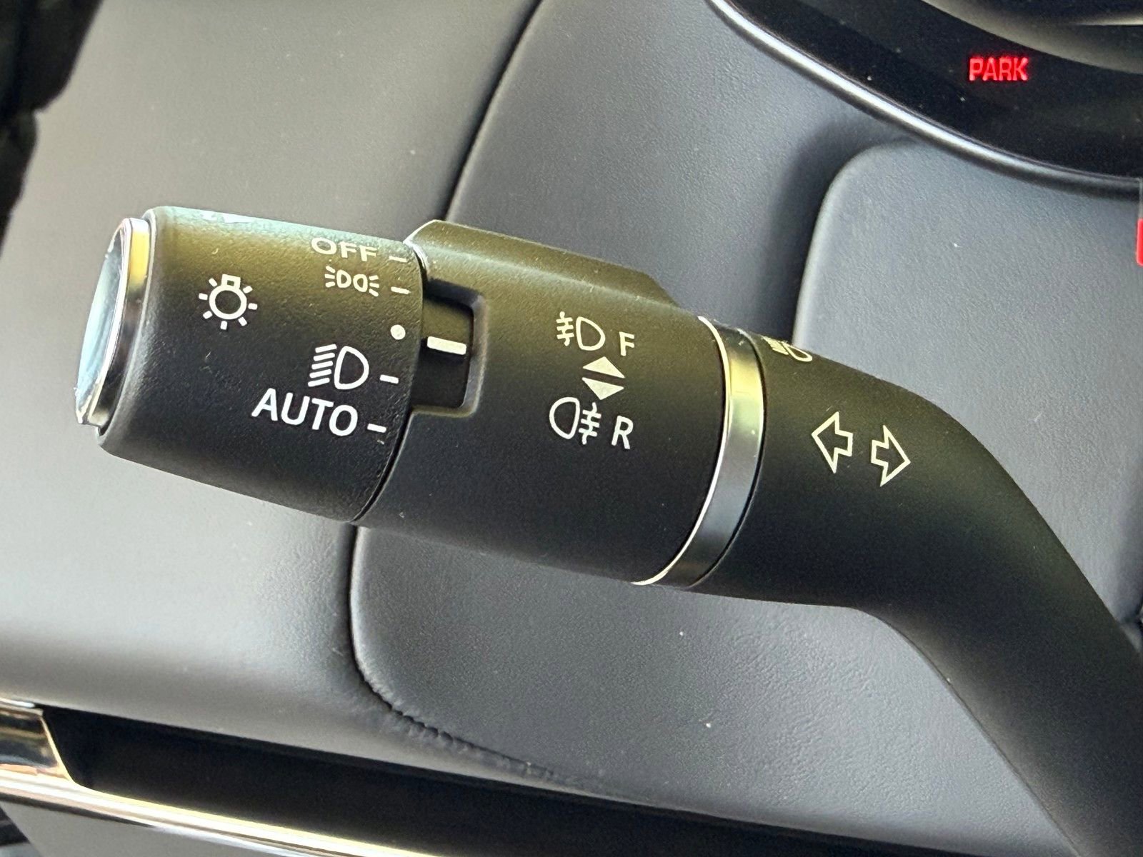 New 2026 Land Rover Range Rover Sport Dynamic SE image 13