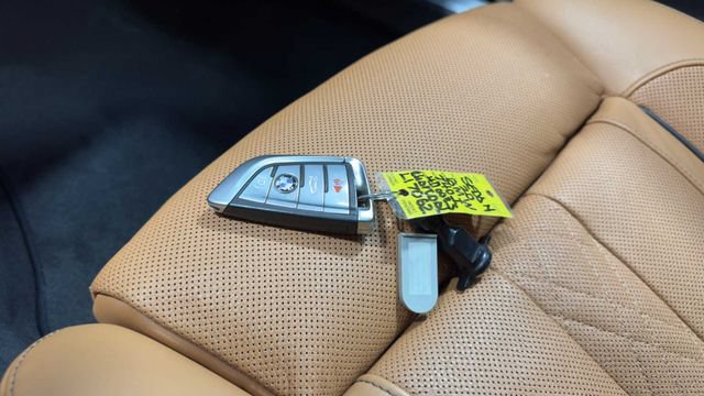 Used 2020 BMW 740i w/ Premium Package RWD image 26