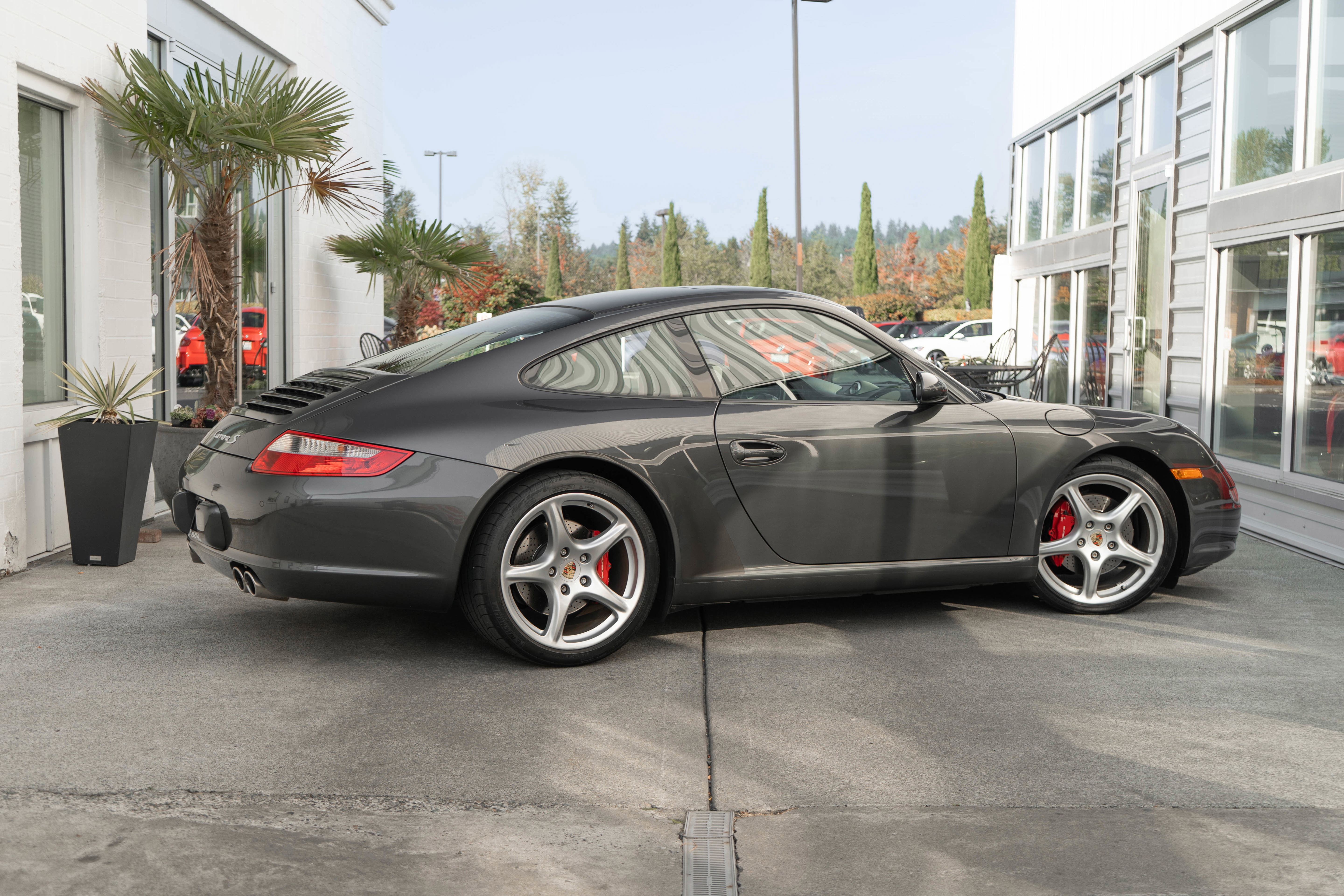 Used 2006 Porsche 911 Carrera S RWD image 8