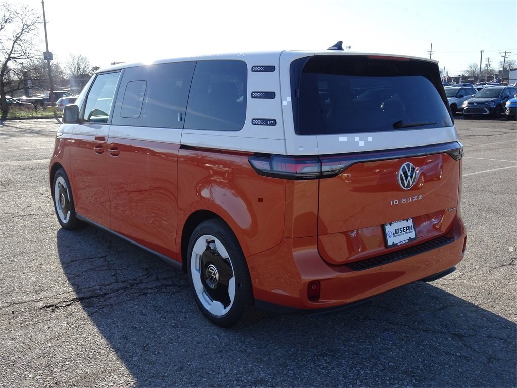 New 2025 Volkswagen ID. Buzz 1st Edition image 4