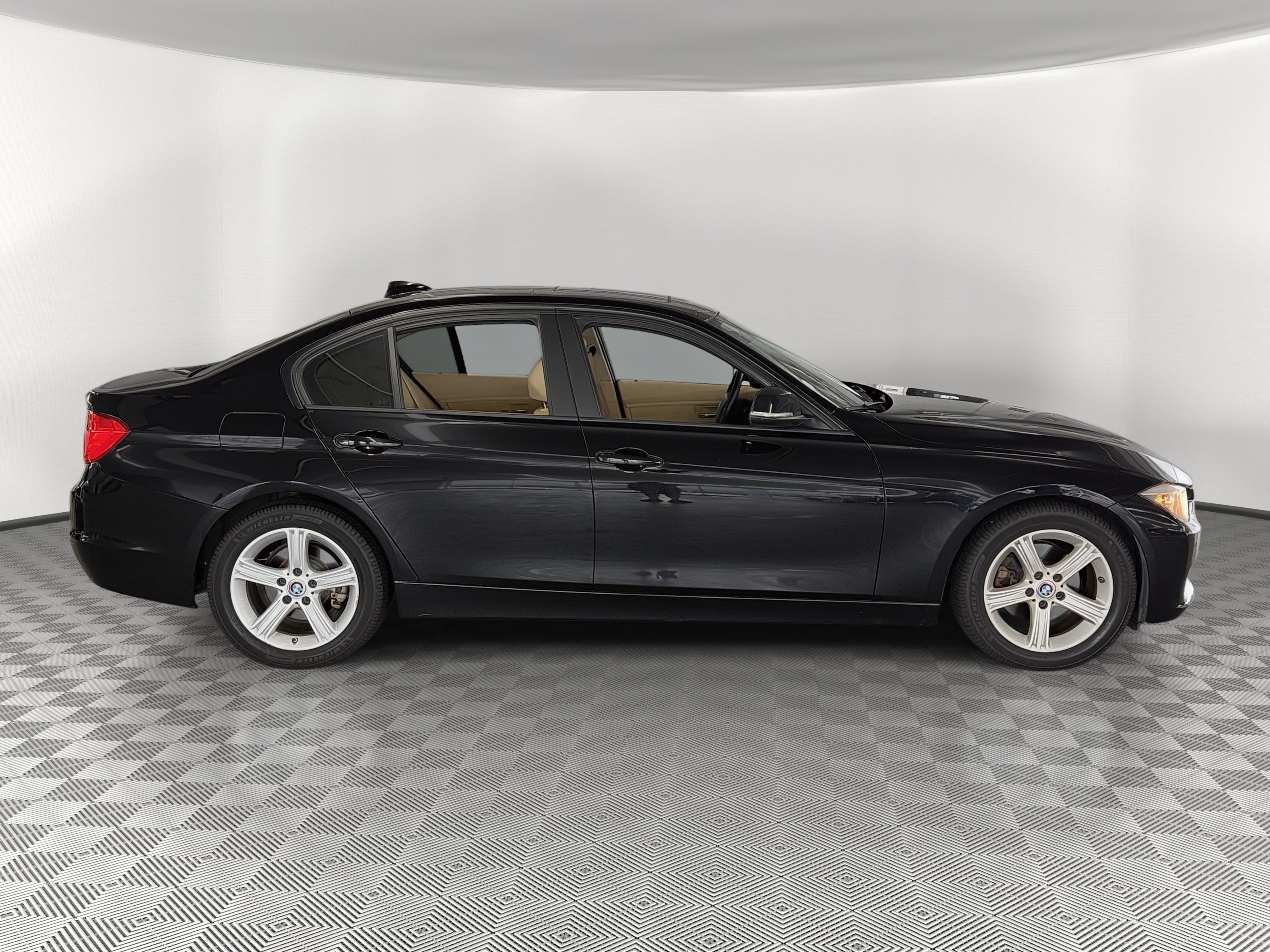Used 2013 BMW 328i Sedan RWD image 8