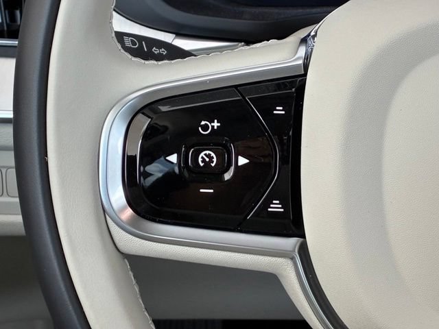 New 2026 Volvo XC60 T8 Ultra w/ Protection Package Premier AWD/4WD image 10