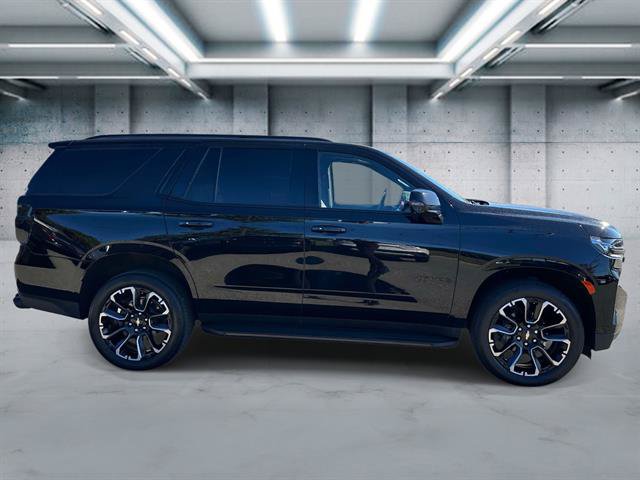 Used 2023 Chevrolet Tahoe RST w/ Sport Performance Package AWD/4WD image 3