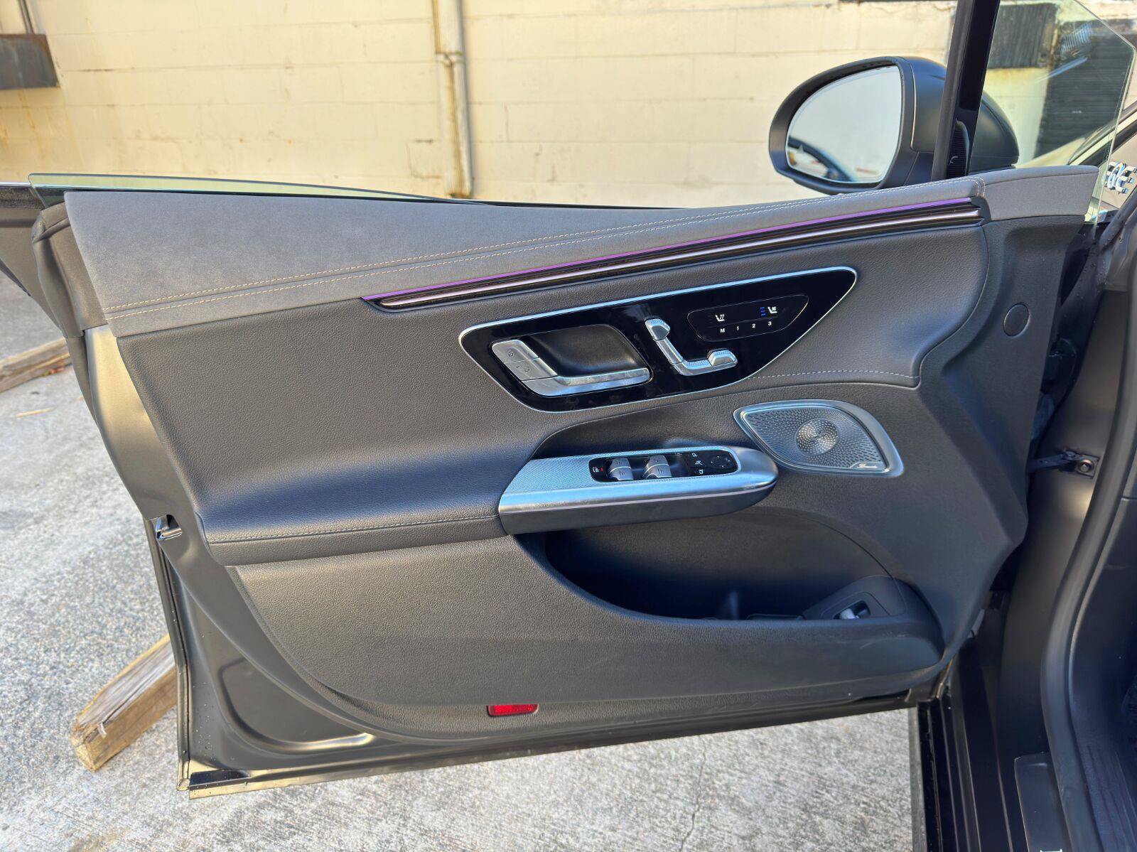 Used 2023 Mercedes-Benz EQE 500 4MATIC Sedan w/ Exclusive Trim Package image 45