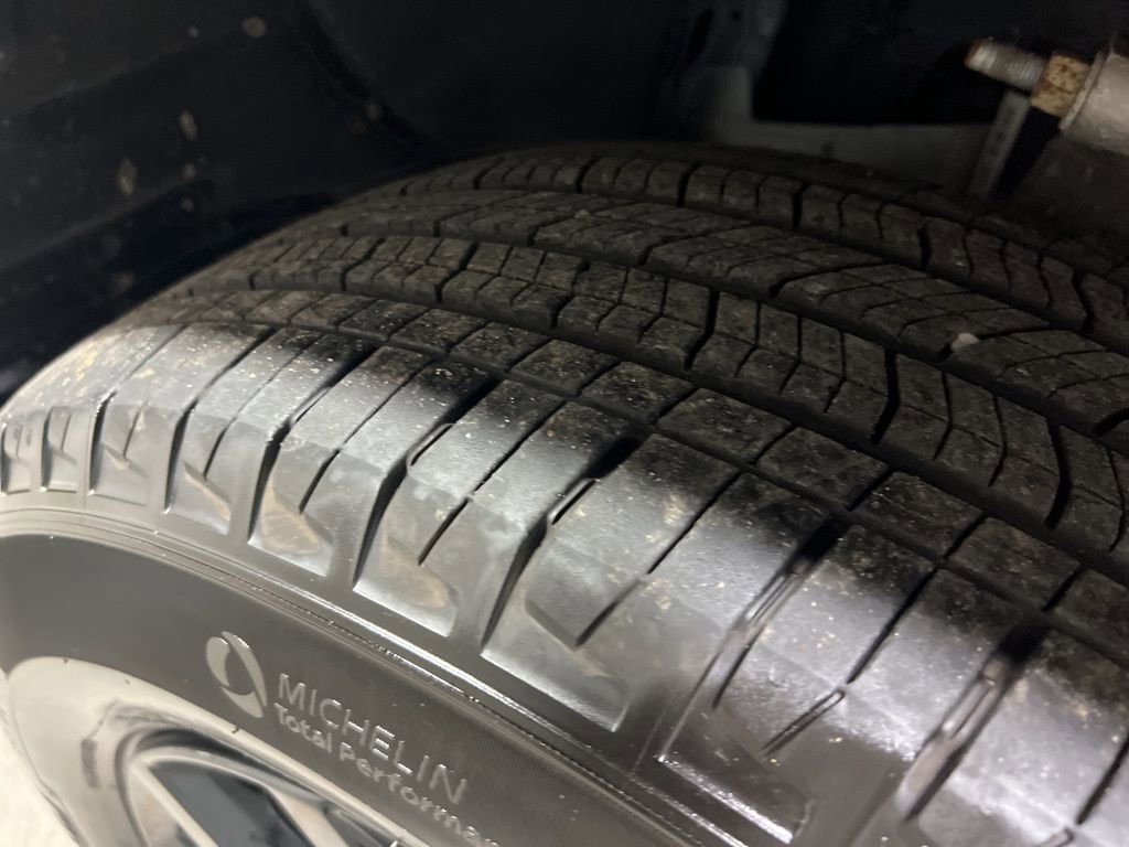 Used 2025 Jeep Grand Cherokee Altitude image 37