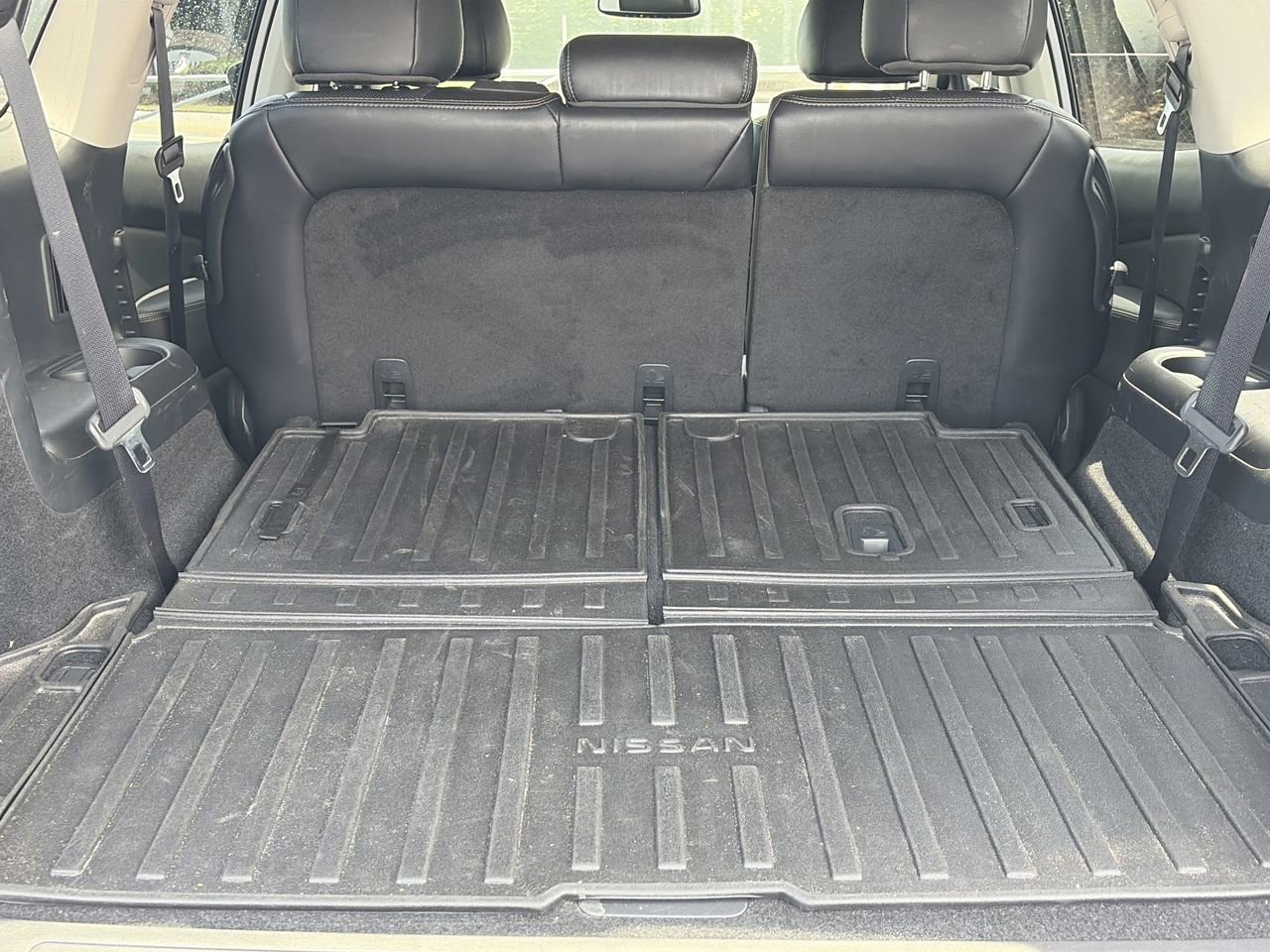 Used 2019 Nissan Pathfinder Platinum w/ Cargo Package FWD image 32