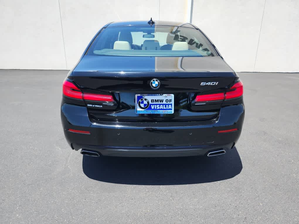 Used 2022 BMW 540i w/ Convenience Package RWD image 6