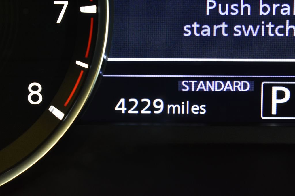 Certified 2025 INFINITI QX50 Pure image 4