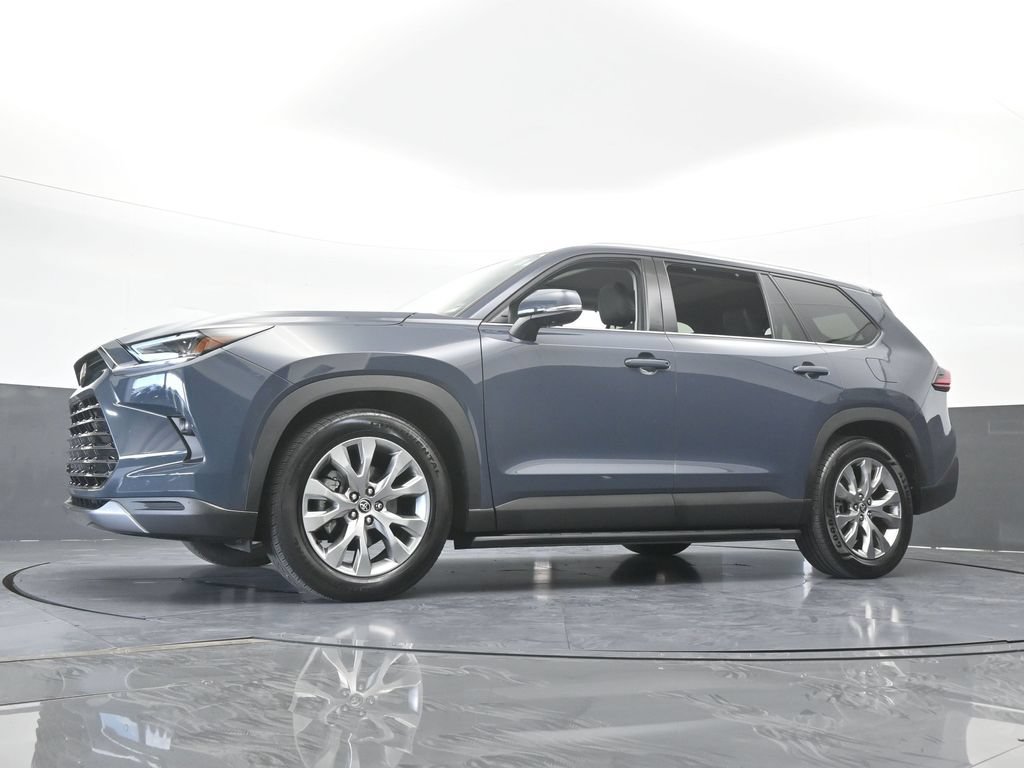 Used 2025 Toyota Grand Highlander FWD image 64