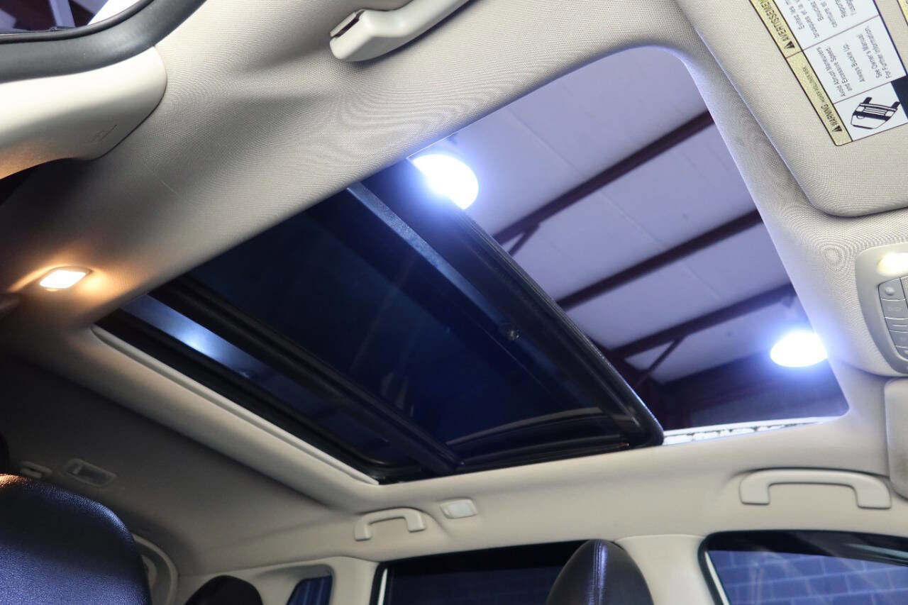 Used 2017 Nissan Rogue SL w/ SL Premium Package image 24