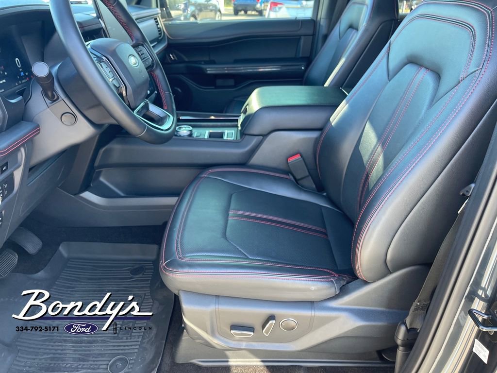 Used 2022 Ford Expedition Limited image 10