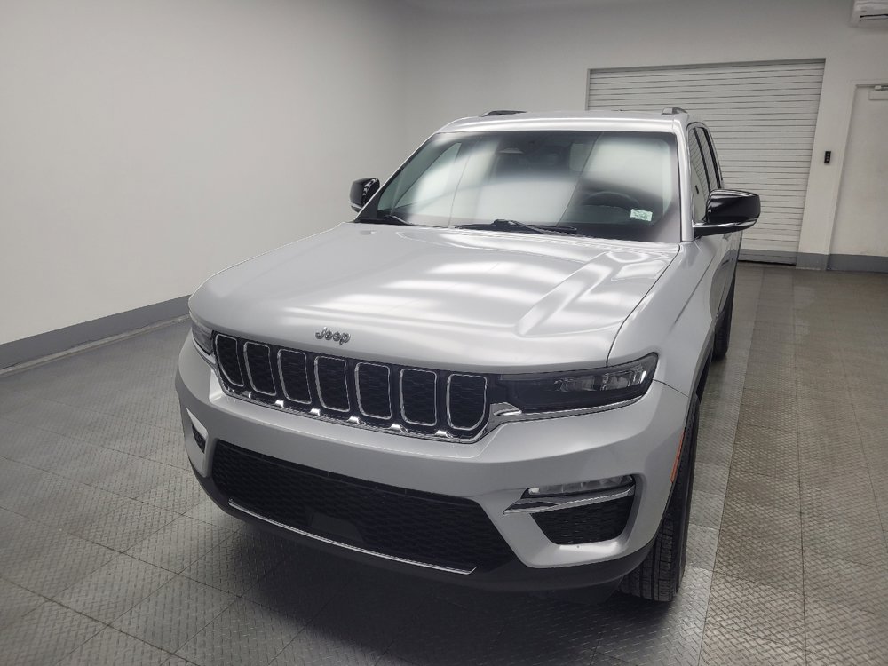 Used 2022 Jeep Grand Cherokee Limited image 15