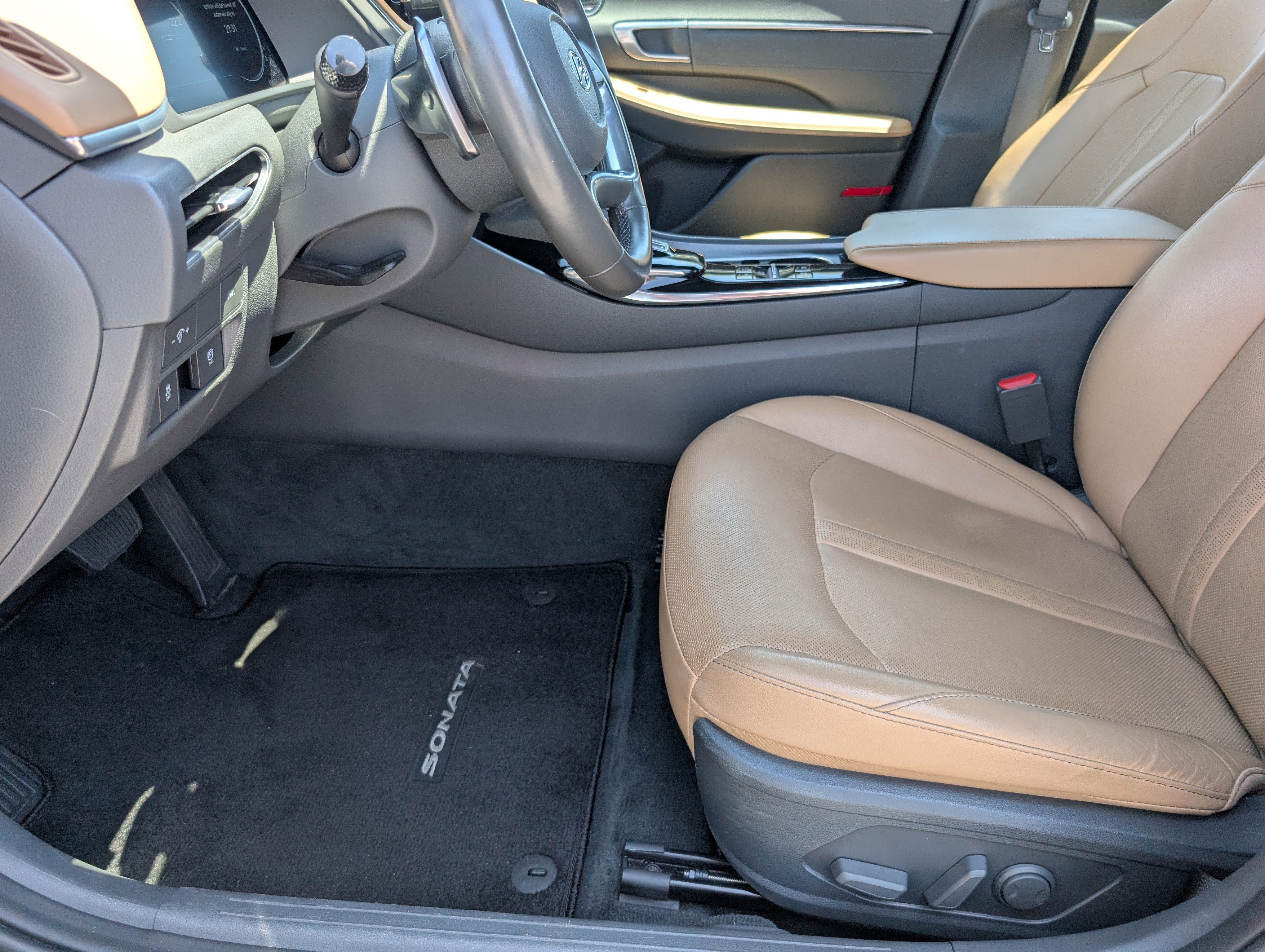 Used 2021 Hyundai Sonata Limited image 14