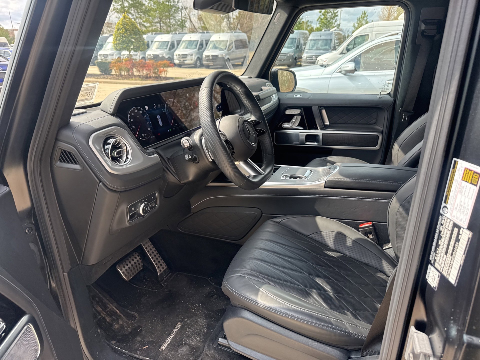 Used 2025 Mercedes-Benz G 550 image 9