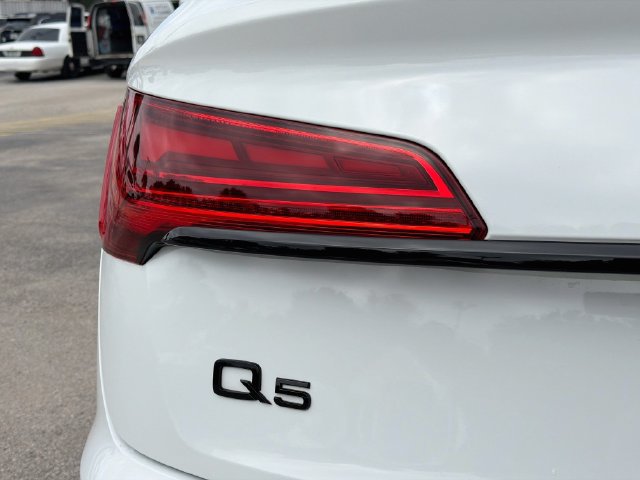 Used 2024 Audi Q5 2.0T Premium Plus AWD/4WD image 10