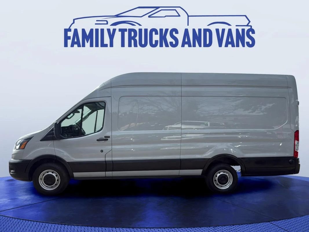 Used 2023 Ford Transit 250 148 High Roof Extended RWD image 2