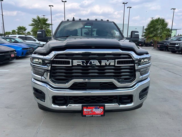 New 2027 RAM 3500 Tradesman AWD/4WD image 2