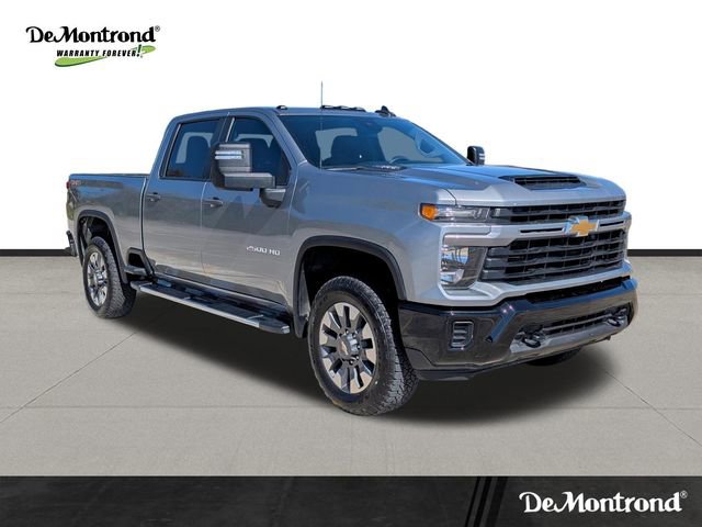 Used 2024 Chevrolet Silverado 2500 Custom w/ Custom Value Package image 3