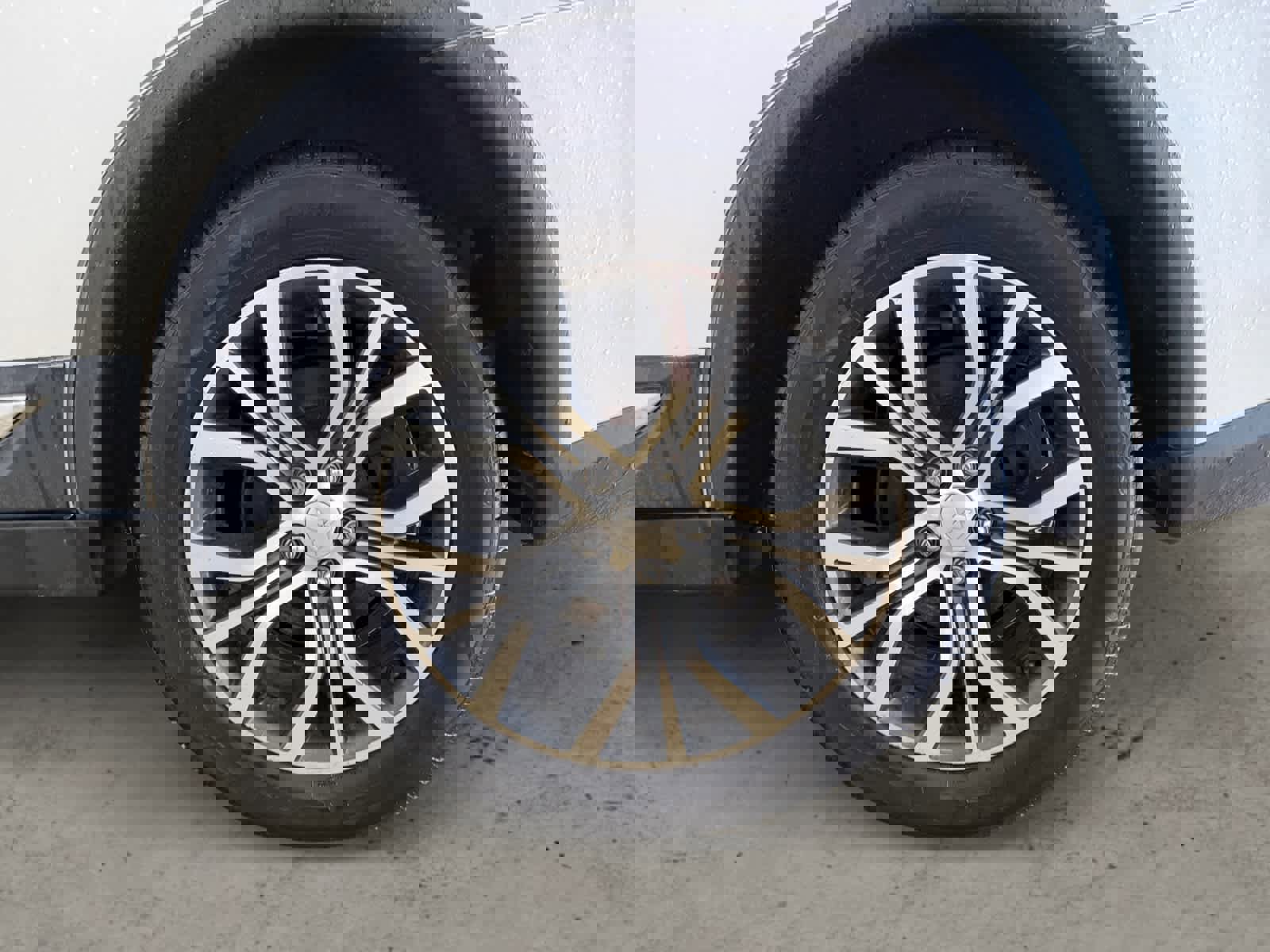 Used 2018 Mitsubishi Outlander SEL image 9