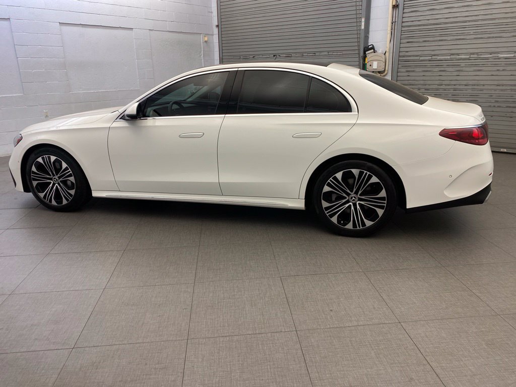 Used 2024 Mercedes-Benz E 350 4MATIC Sedan image 10