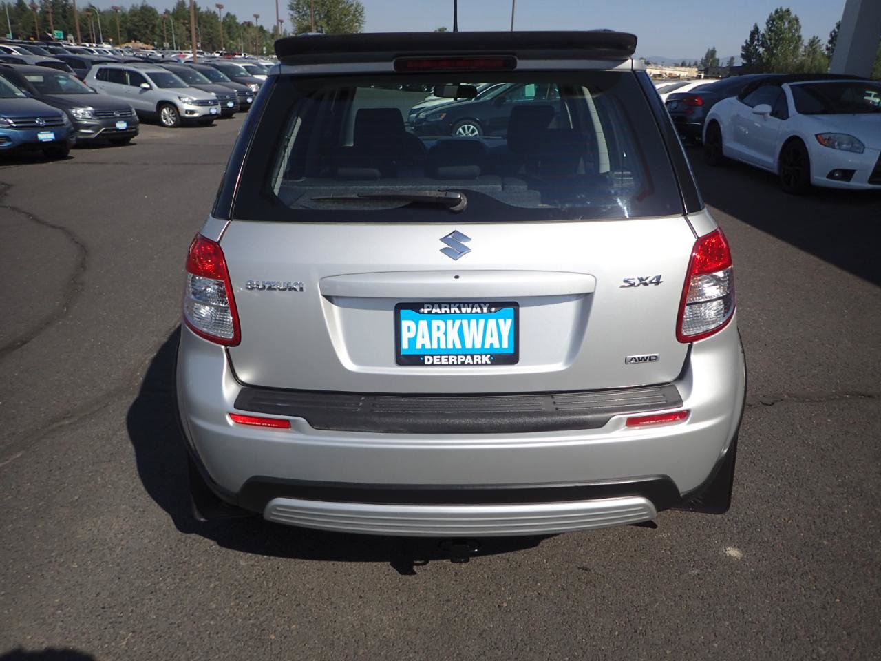 Used 2008 Suzuki SX4 AWD Hatchback w/ Touring Pkg image 4