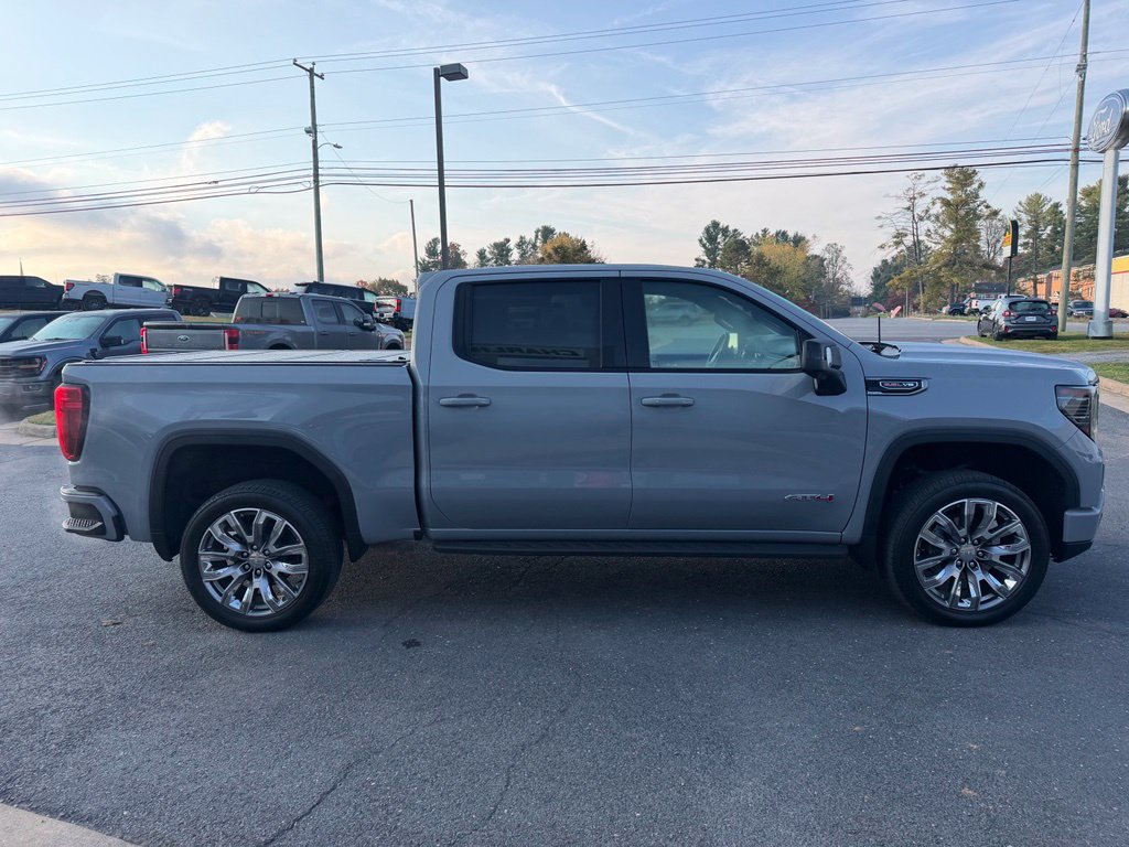 Used 2024 GMC Sierra 1500 AT4 w/ Technology Package AWD/4WD image 7